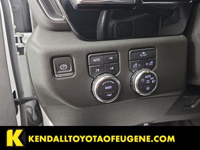 Used 2024 White GMC Elevation image 13