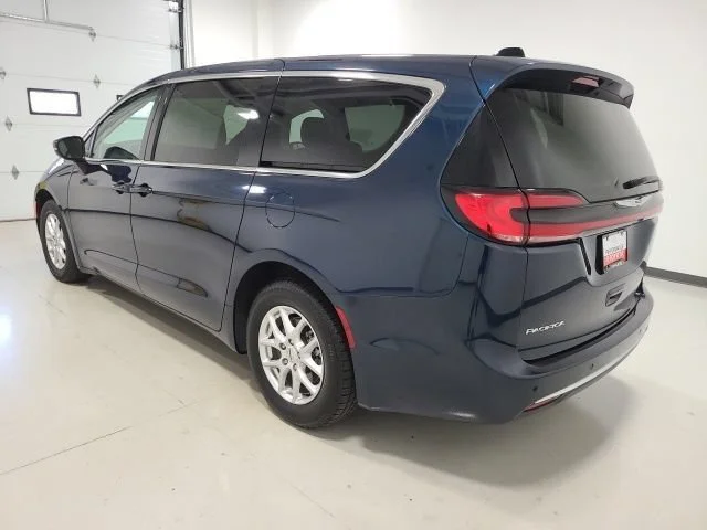 Used 2023 Fathom Blue Pearlcoat Chrysler Touring L image 4