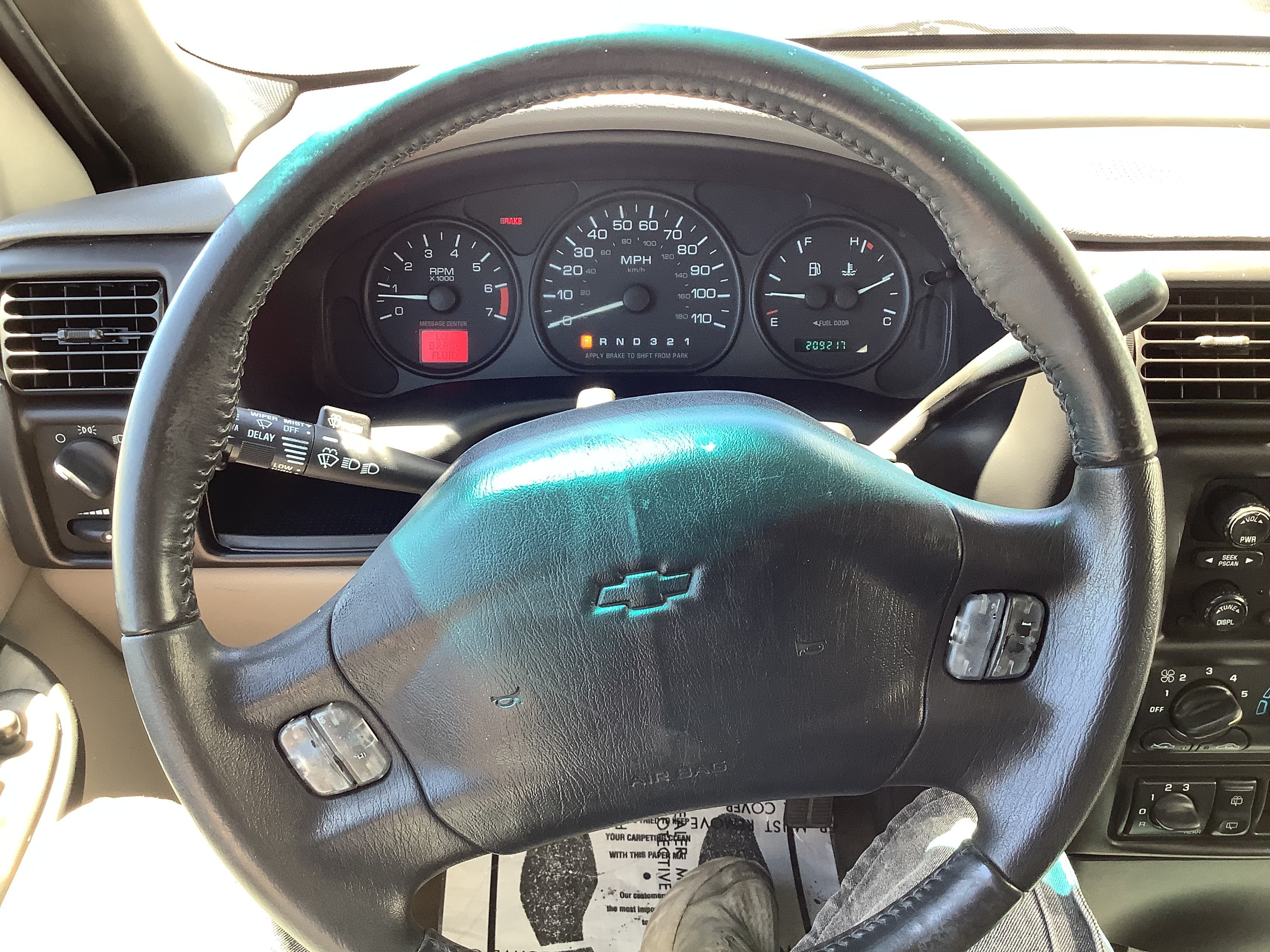Used 2004 Silver Chevrolet LT image 11