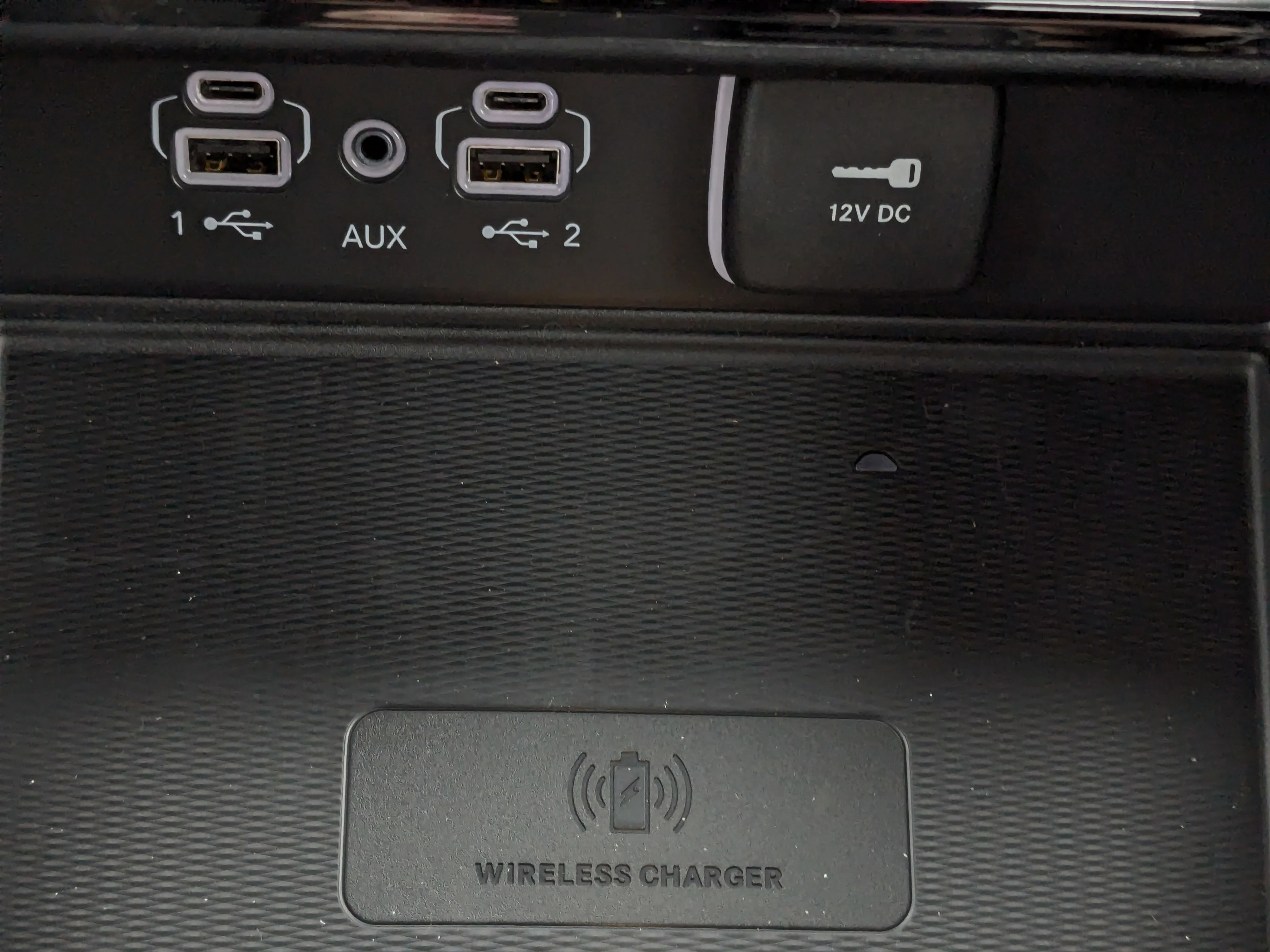 New 2025 White Jeep Laredo - - HEATED SEATS & STEERING - ADAPTIVE CRUISE - LED LIGHTING & TONS MORE! image 23