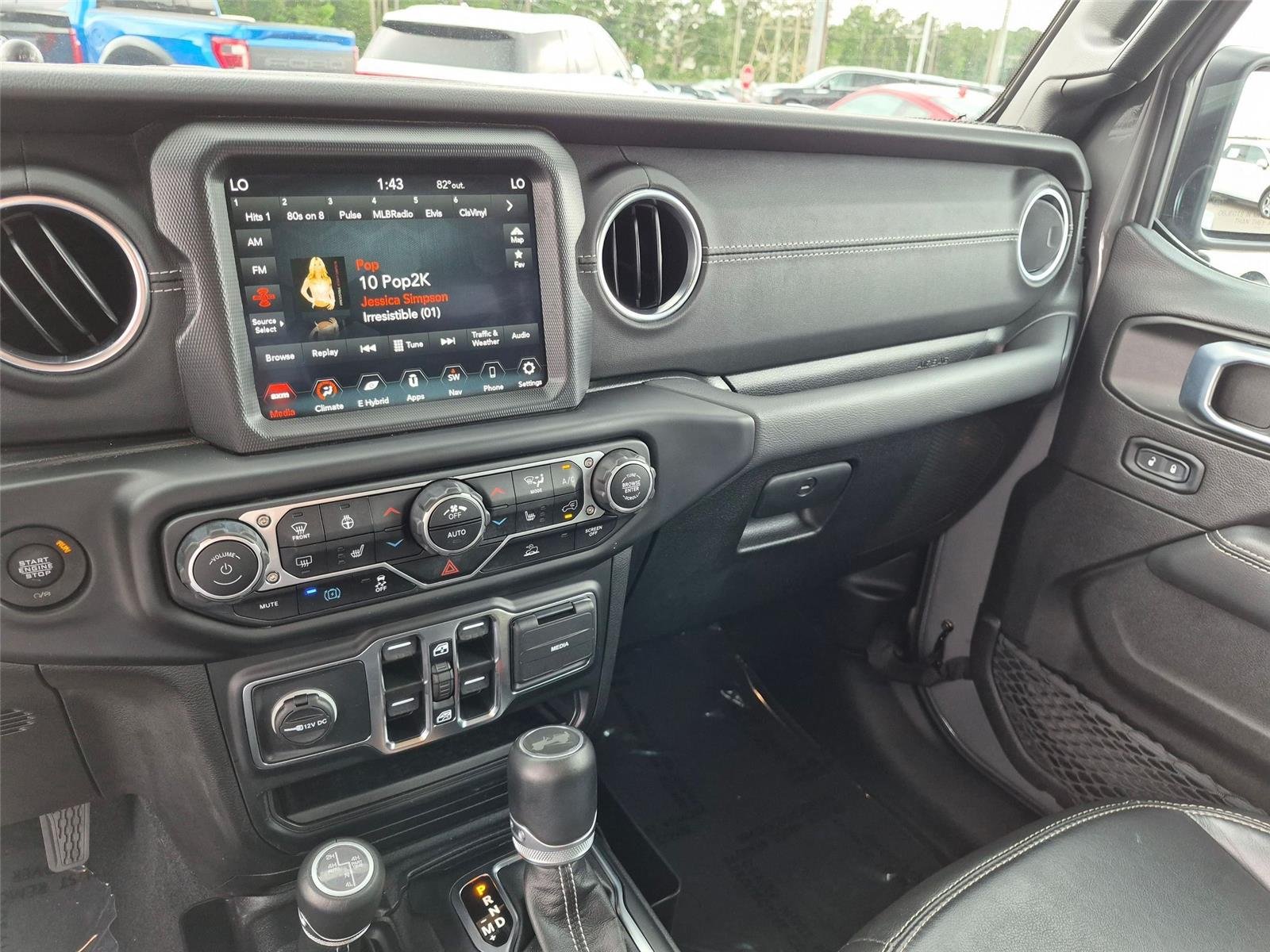 Used 2022 Sting-Gray Clearcoat Jeep Unlimited Sahara image 19