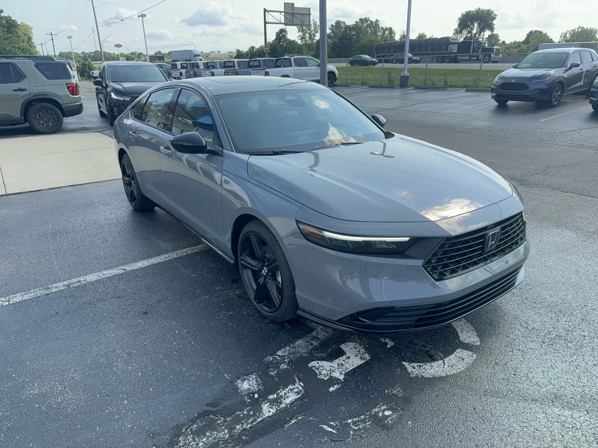 New 2026 Urban Gray Pearl Honda Sport-L image 3