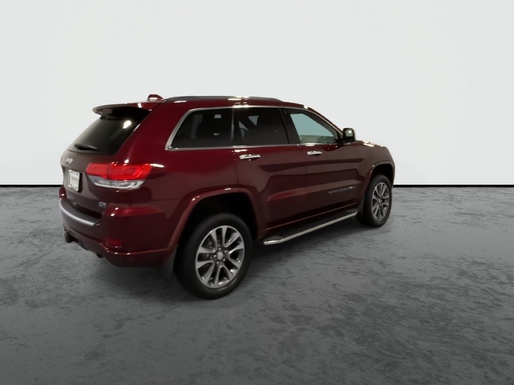 Used 2017 Red Jeep Overland image 8