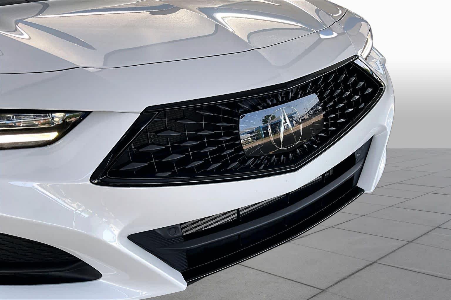 Used 2023 Platinum White Pearl Acura w/A-Spec Package image 30