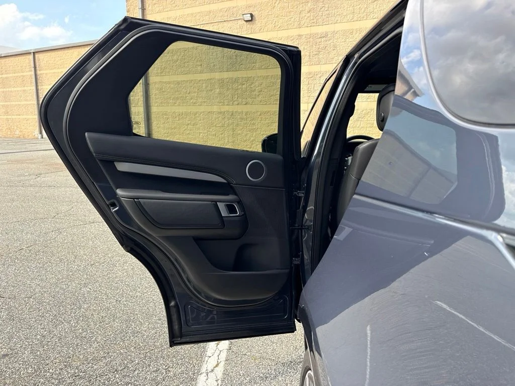Certified Used 2025 Blue Land Rover Dynamic SE image 12