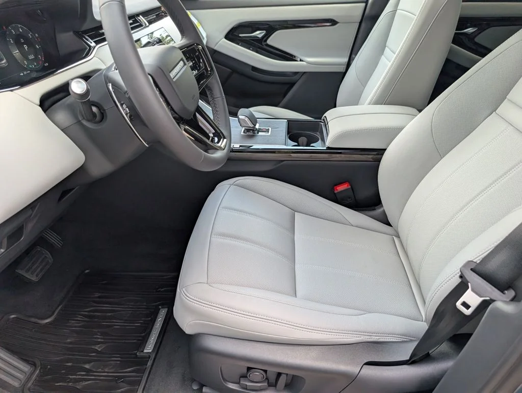 New 2026 Tribeca Blue Land Rover S image 21