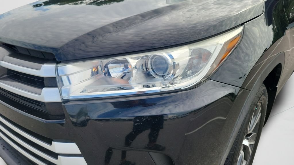 Used 2017 Black Toyota LE Plus image 24