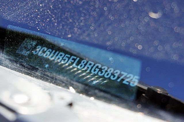 Used 2024 Silver Ram Laramie image 37