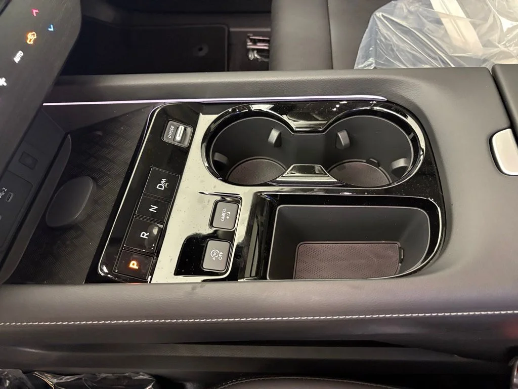 New 2026 Champagne Silver Metallic Nissan Platinum image 30