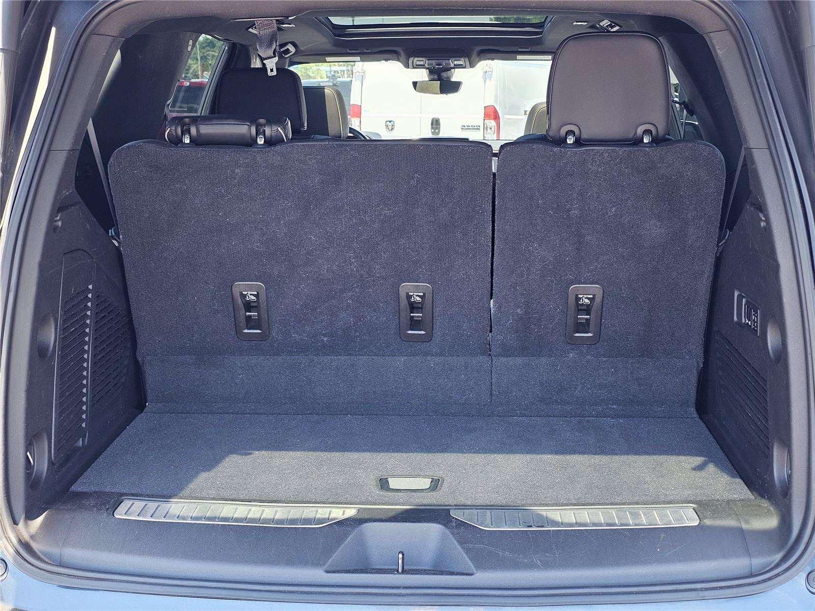 Used 2021 Shadow Gray Metallic Chevrolet Premier image 12