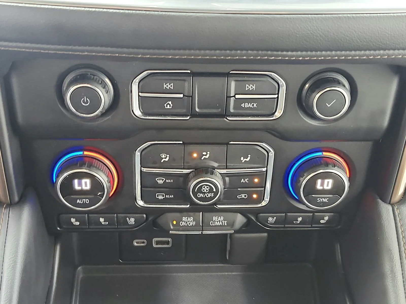 Used 2021 Summit White Chevrolet High Country image 36