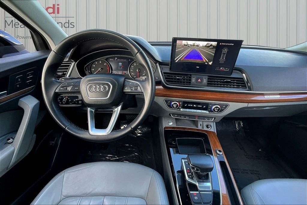 Used 2023  Audi 40 Premium image 7