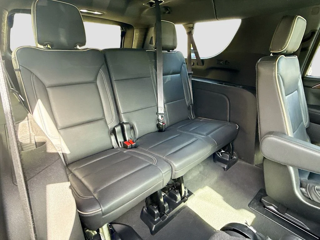 Used 2024 Green Chevrolet Premier image 29