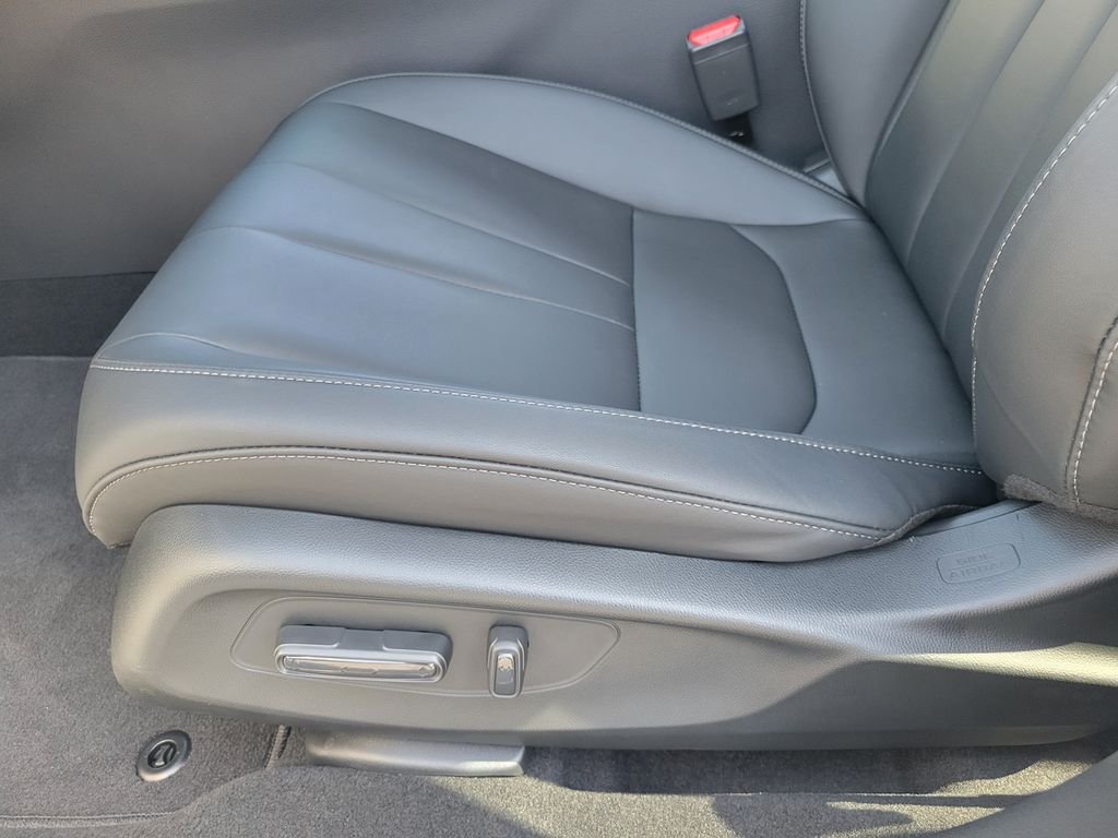 Certified Used 2026 Solar Silver Metallic Acura Base image 21