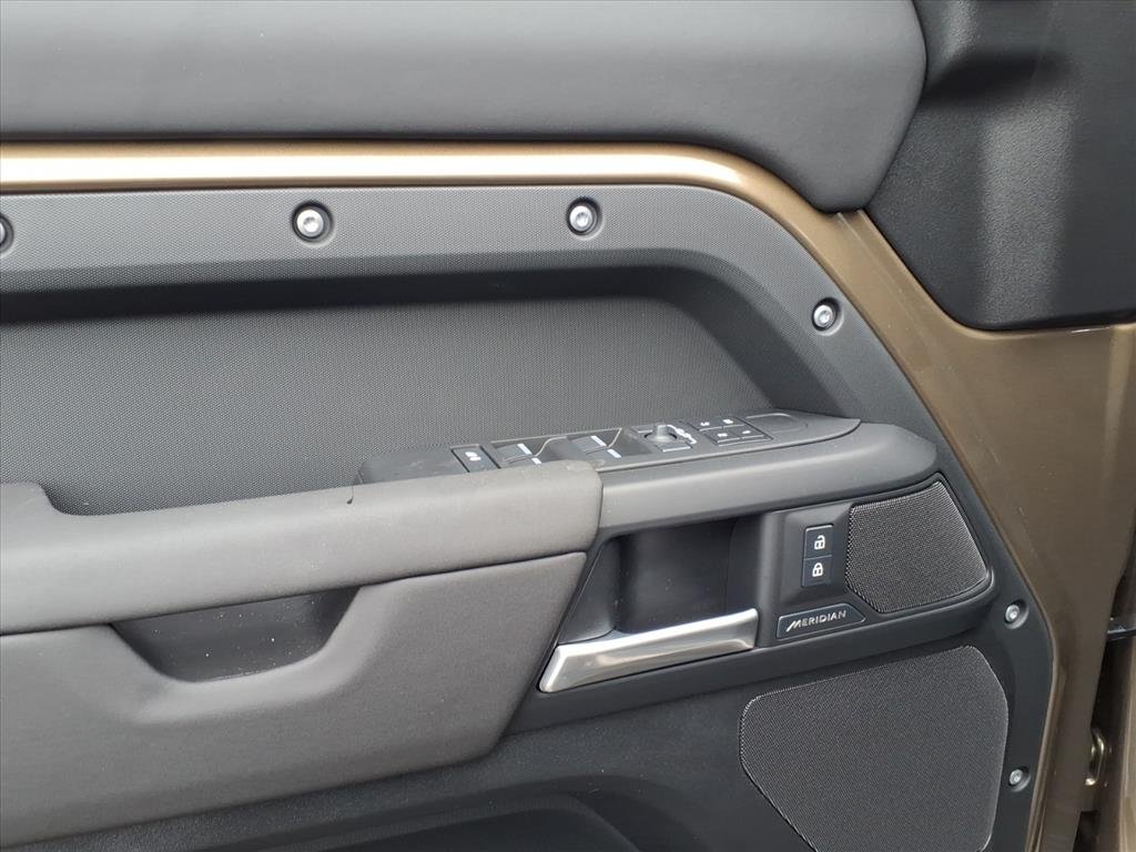 New 2026 Gondwana Stone Land Rover 110 S image 10
