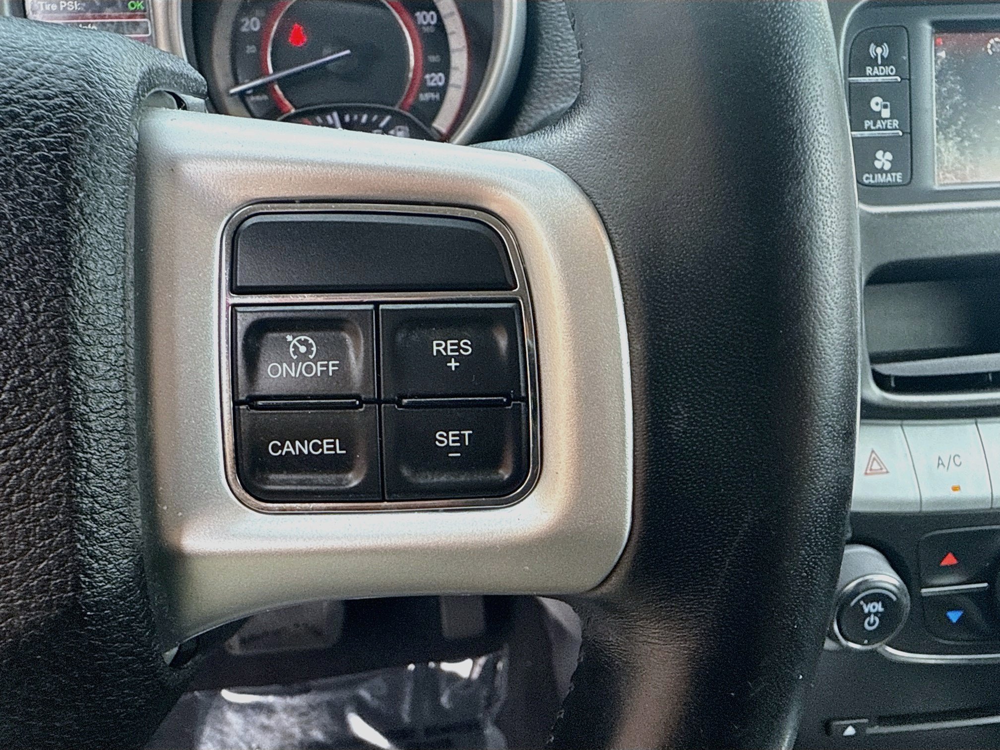 Used 2019 Pitch Black Clearcoat Dodge SE image 36