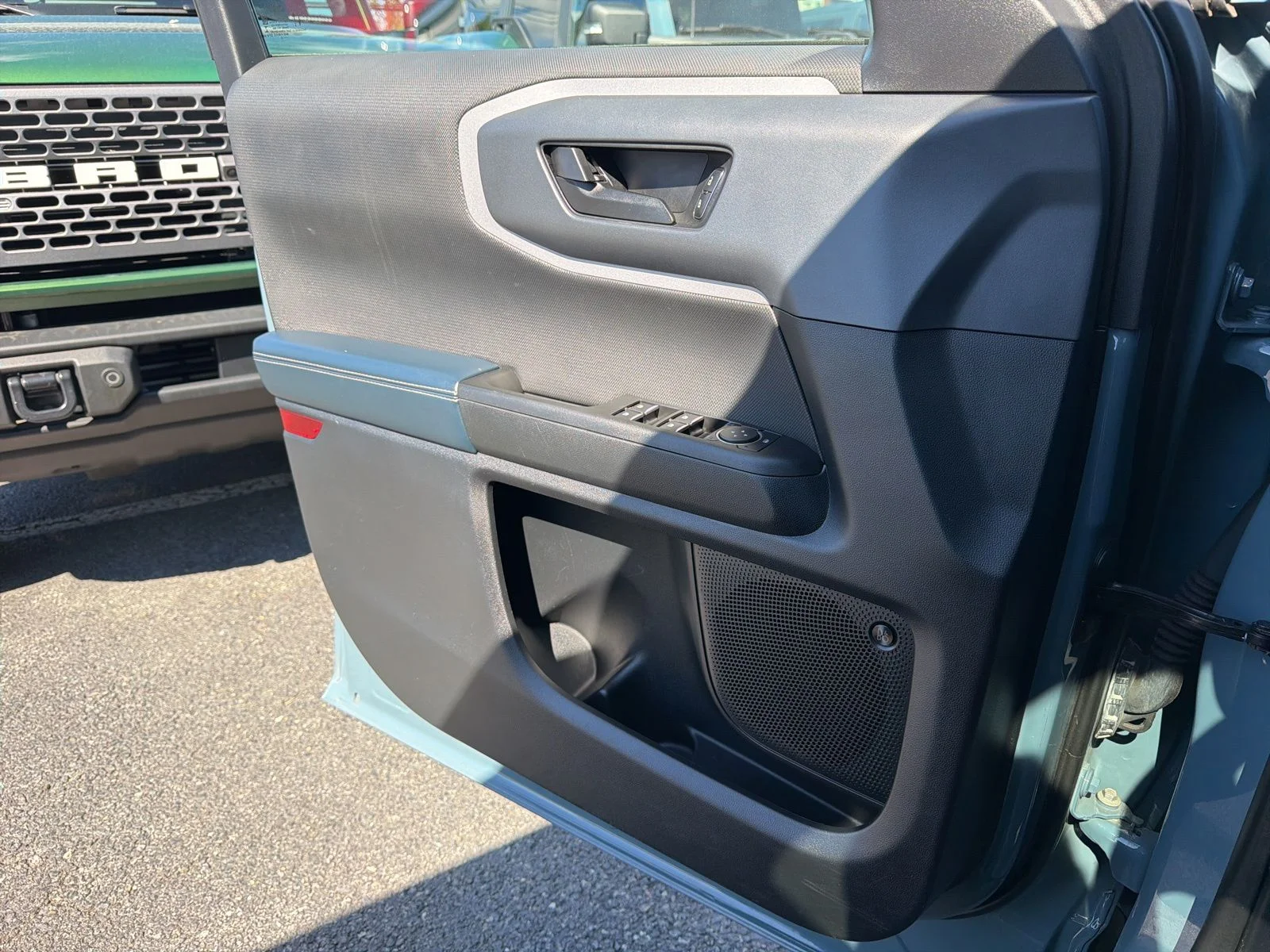 Used 2022  Ford Outer Banks image 21
