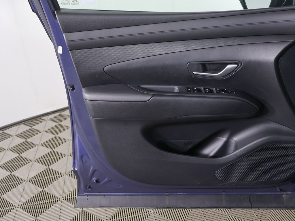 Used 2025 Blue Hyundai SE image 17