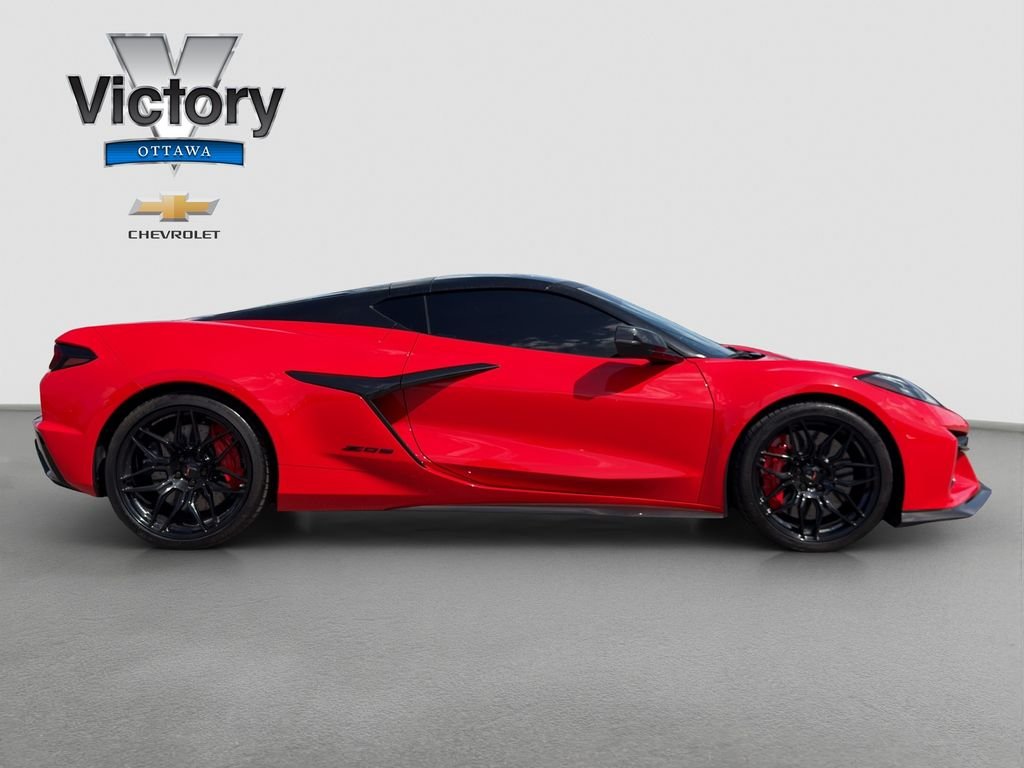 Used 2024 Red Chevrolet Z06 image 7