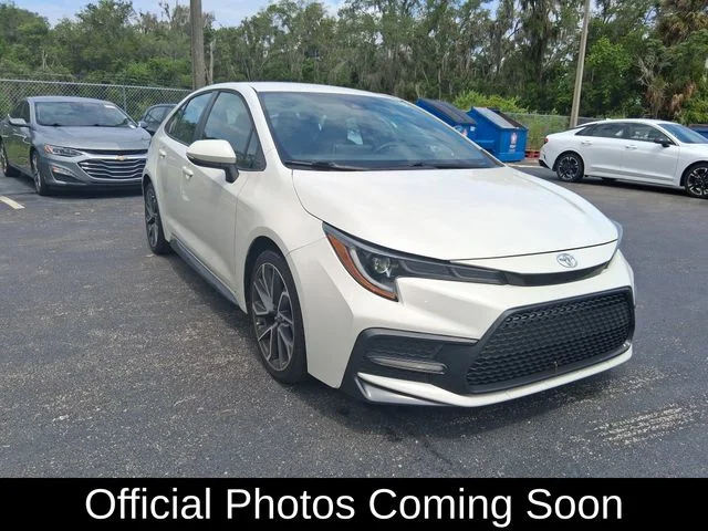 Used 2020 White Toyota SE image 1