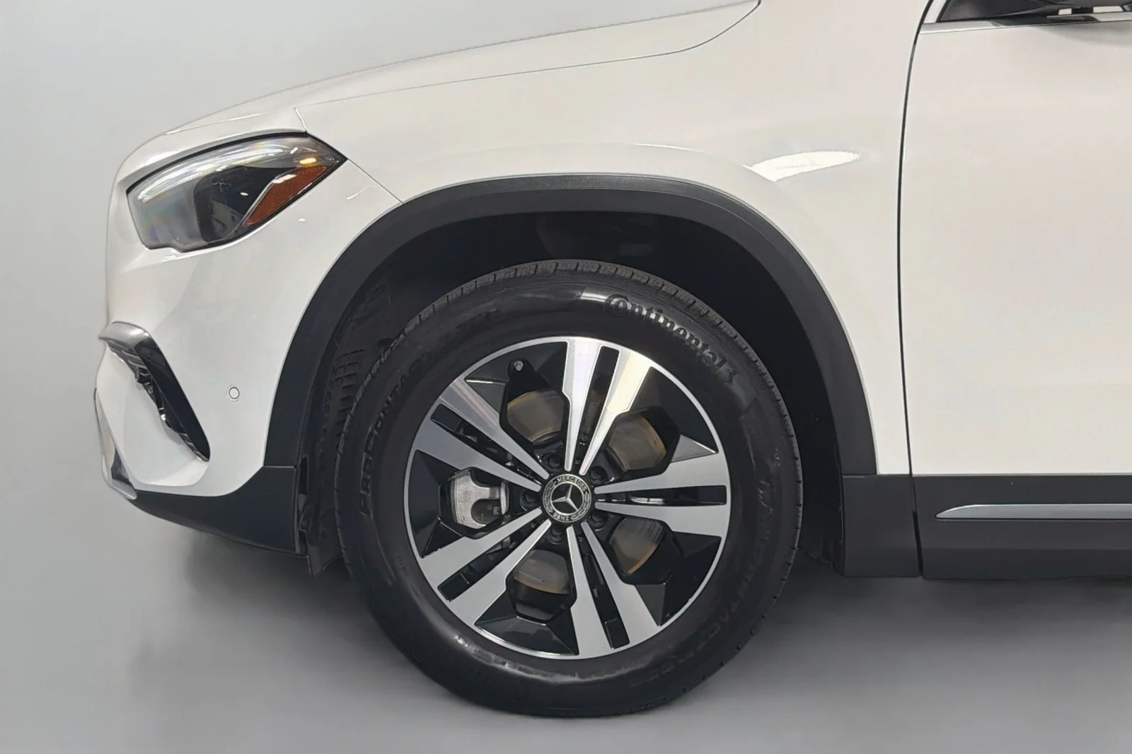 Used 2024 Polar White Mercedes-Benz 250 image 10