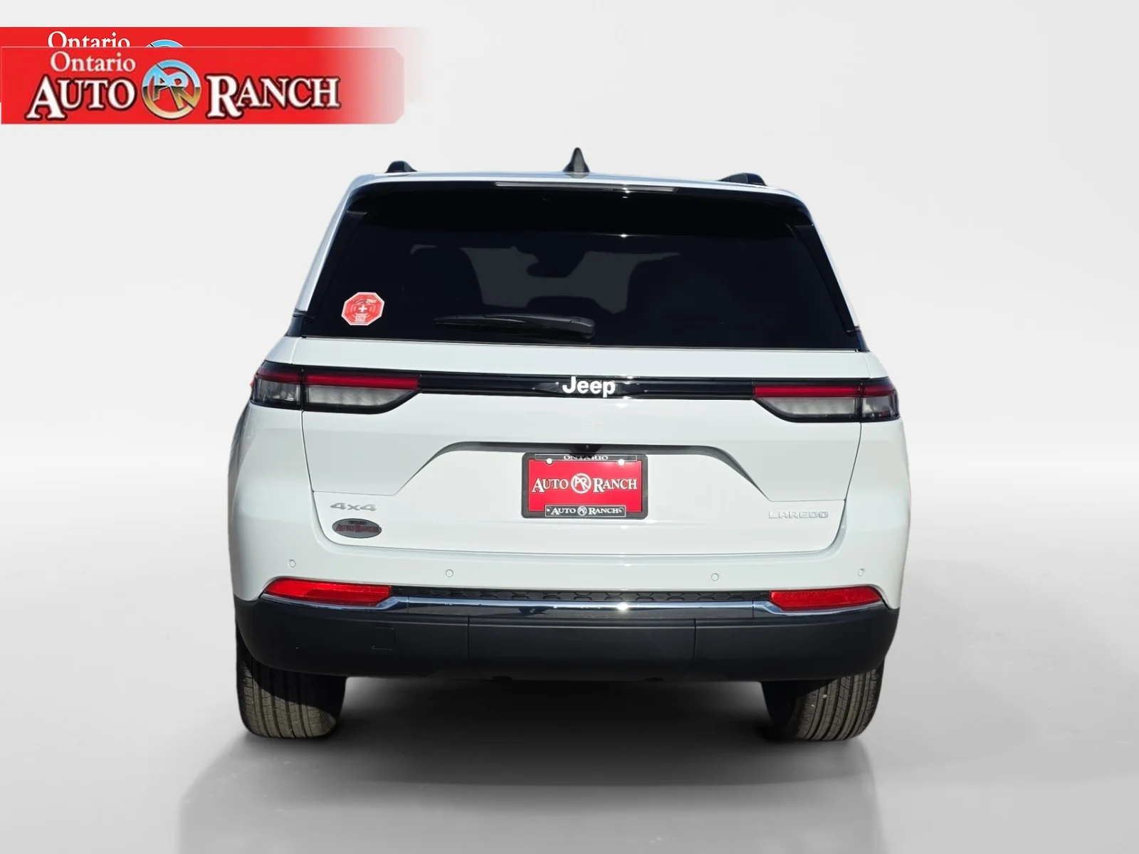 New 2027 Bright White Clearcoat Jeep Laredo X image 4