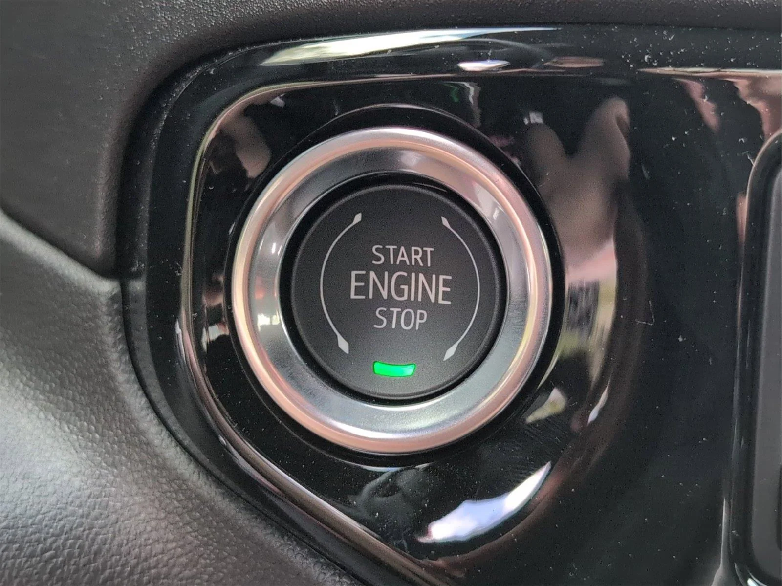 New 2026 Onyx Black GMC Elevation image 22