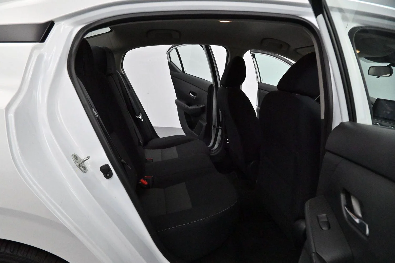 Used 2021 Aspen White Tricoat Nissan SV image 25