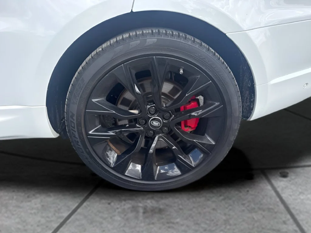 Used 2020 White Land Rover HST image 30