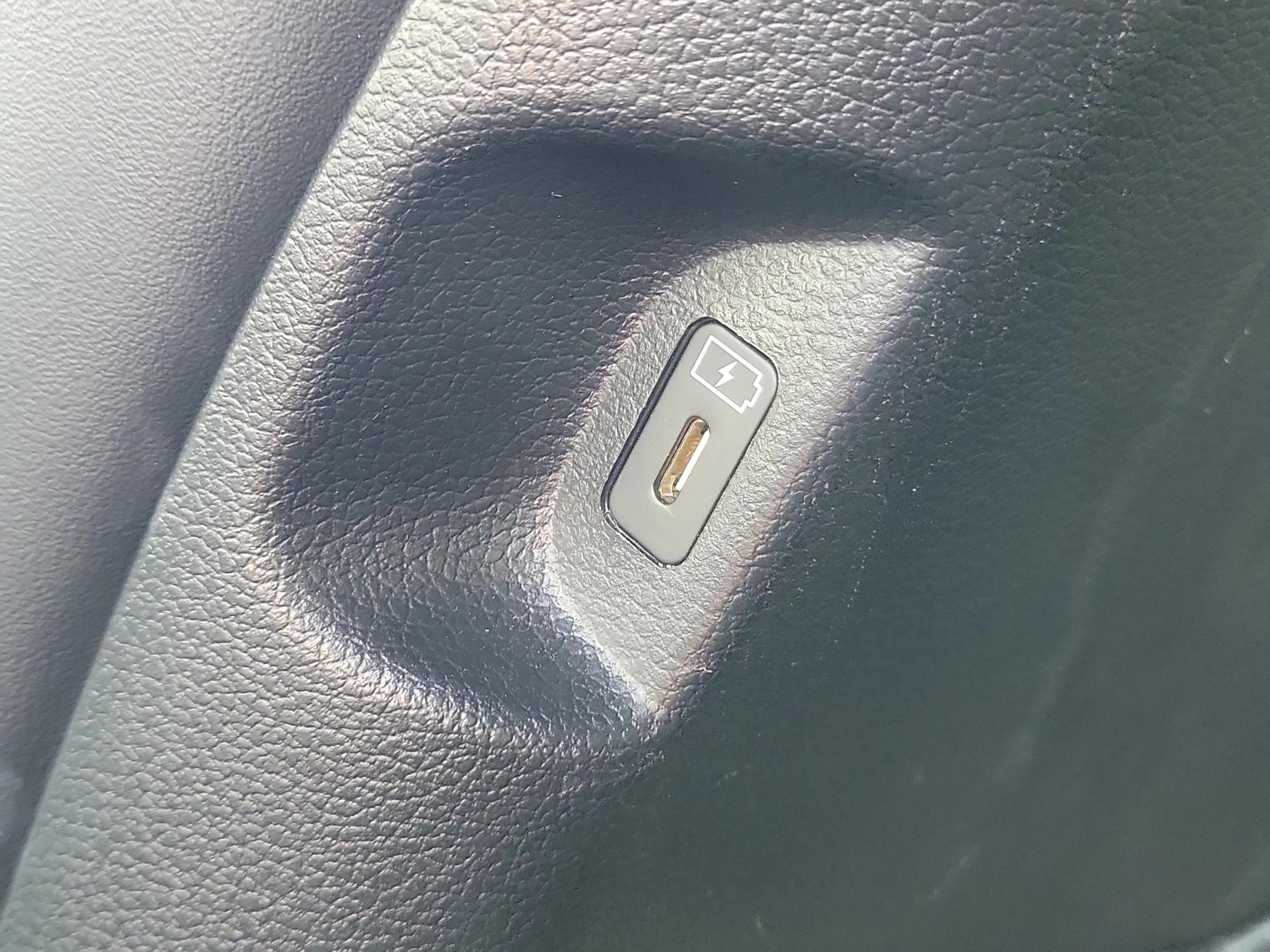 Used 2024 Abyss Black Pearl Hyundai Calligraphy image 19