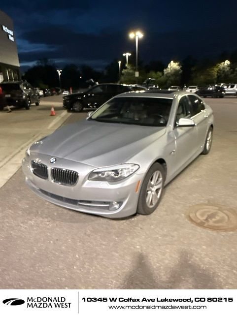 2012 BMW 5 Series 528i xDrive Sedan's photo