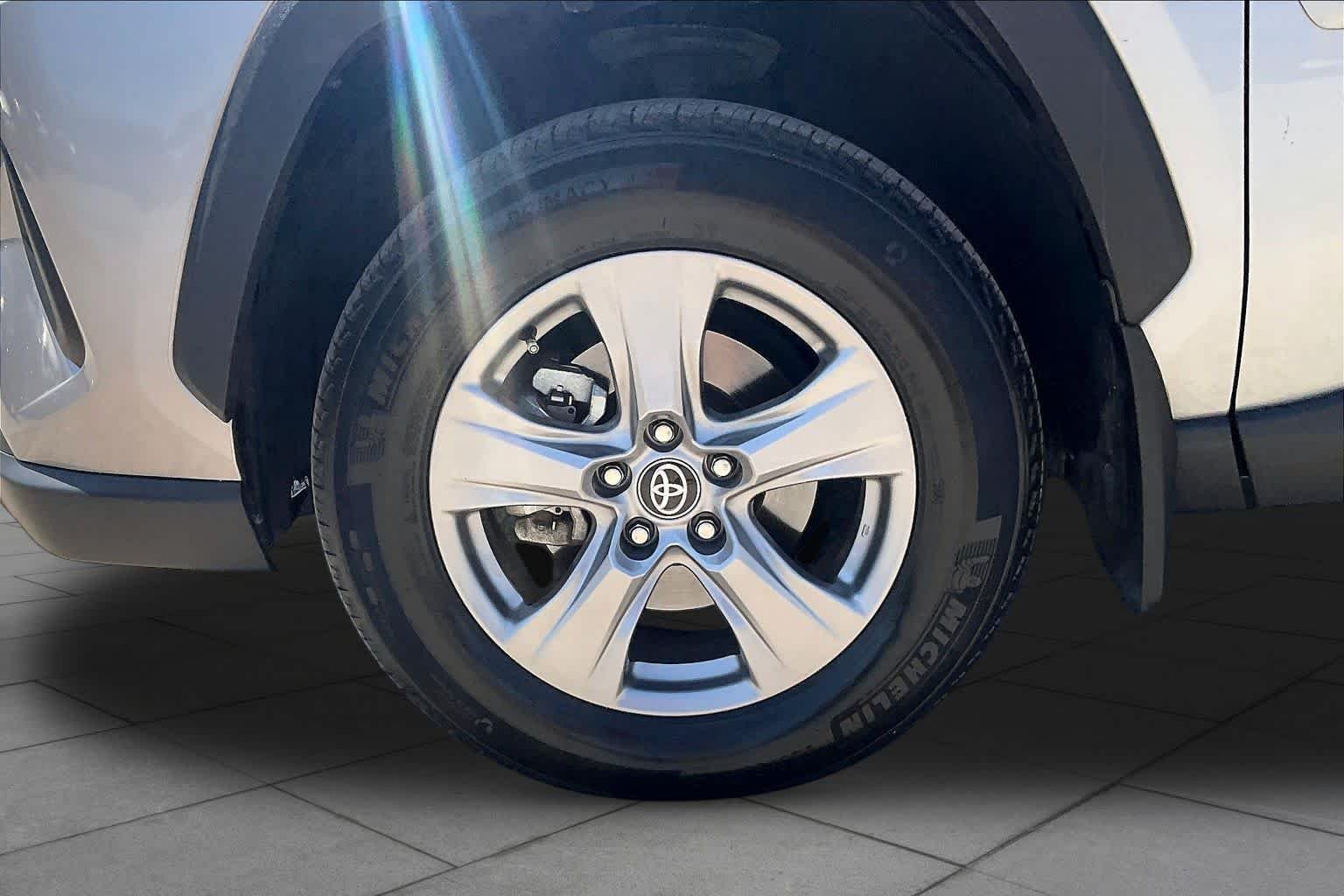 Used 2024 Silver Sky Metallic Toyota XLE image 11