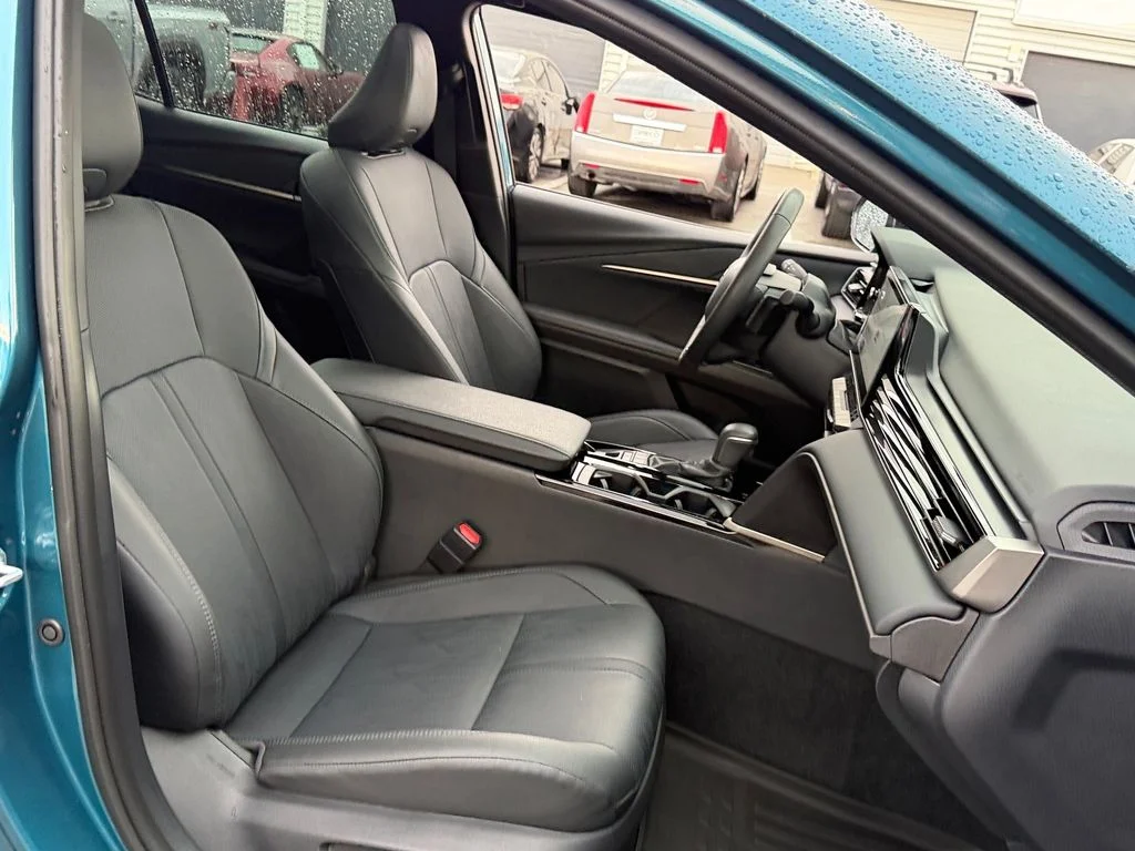 Used 2026  Toyota XSE image 17