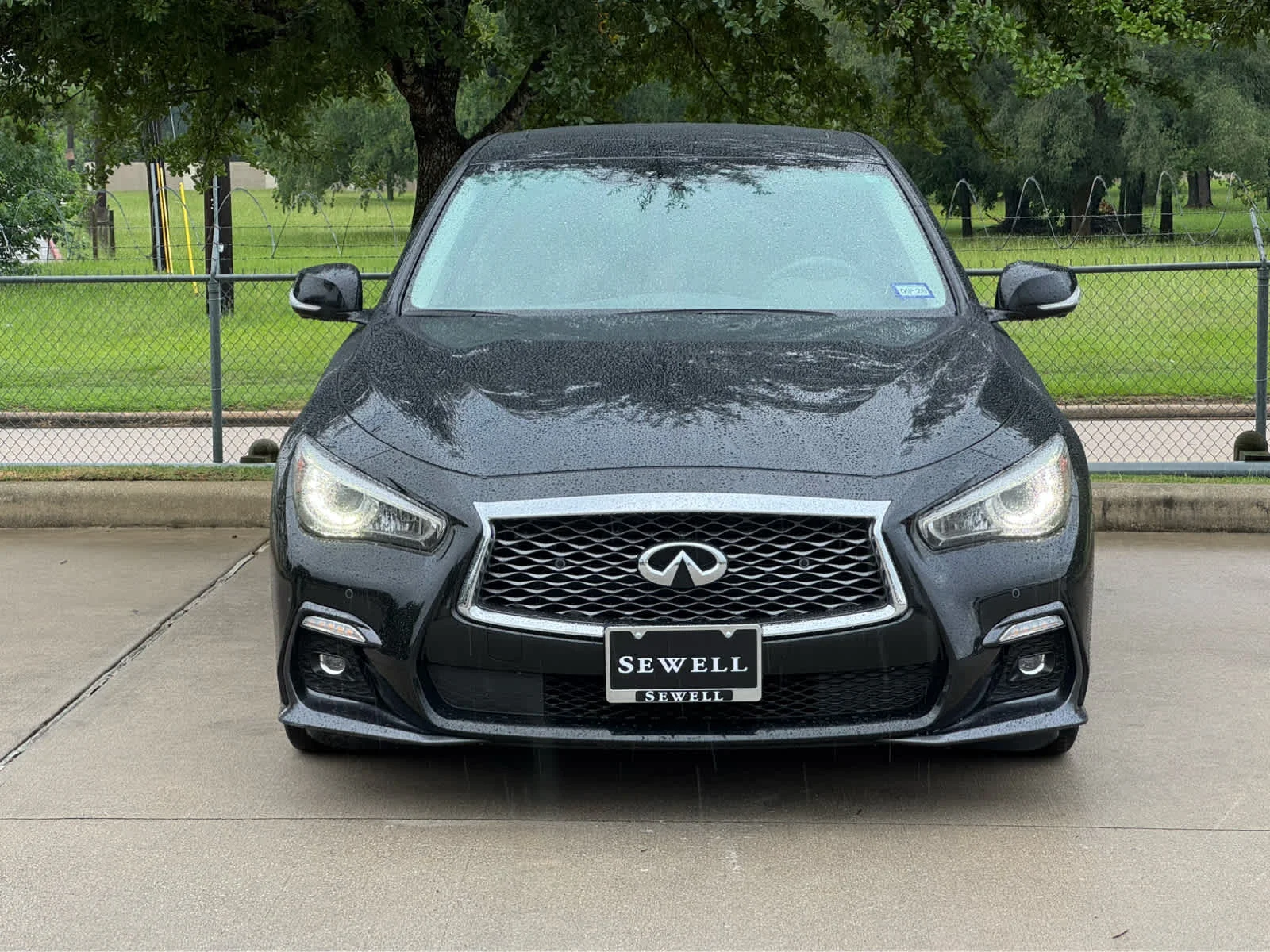 Certified Used 2019 Midnight Black INFINITI 3.0t SPORT image 2
