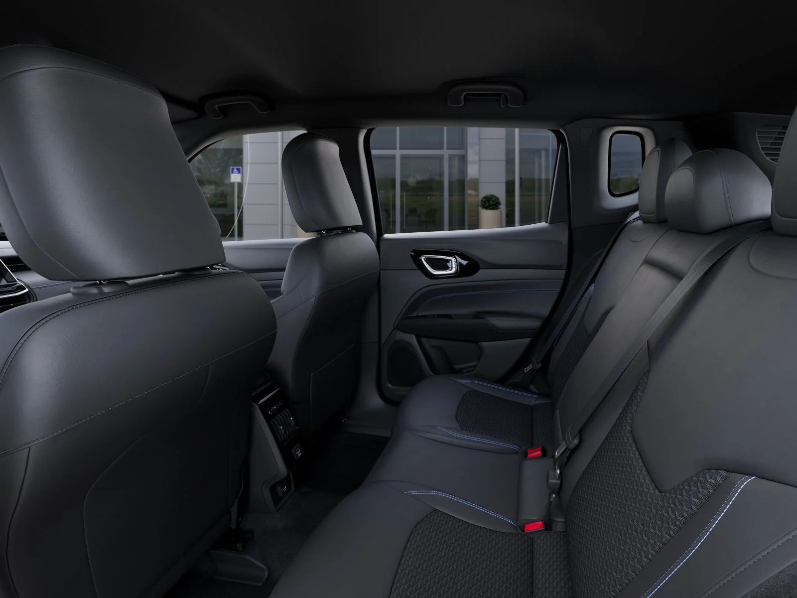 New 2026 Diamond Black Crystal Pearlcoat Jeep Latitude Altitude image 23