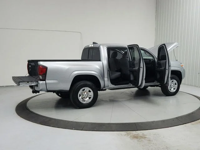 Used 2022 Silver Toyota SR image 15