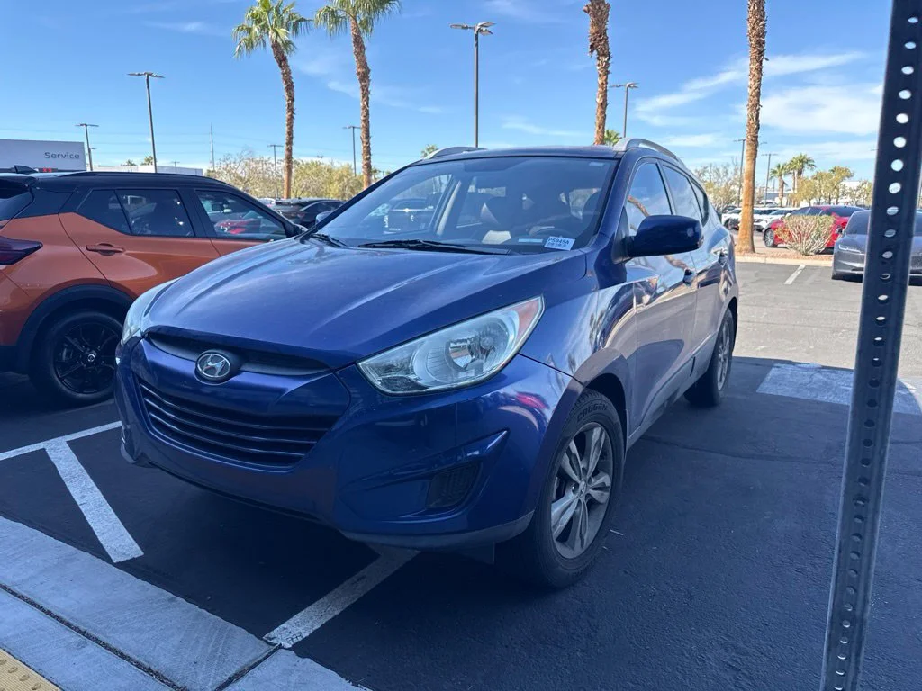Used 2011 Blue Hyundai GLS image 1