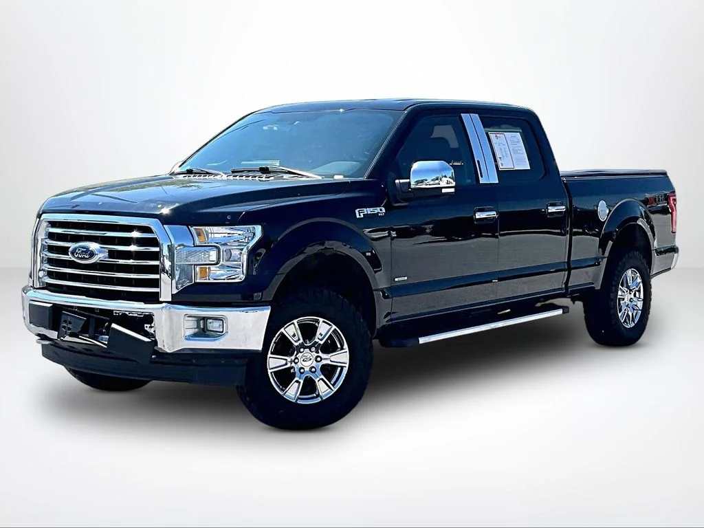 Used 2017 Black Ford XLT image 2
