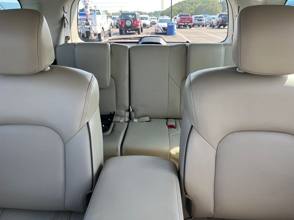Used 2023 White Nissan SL image 23