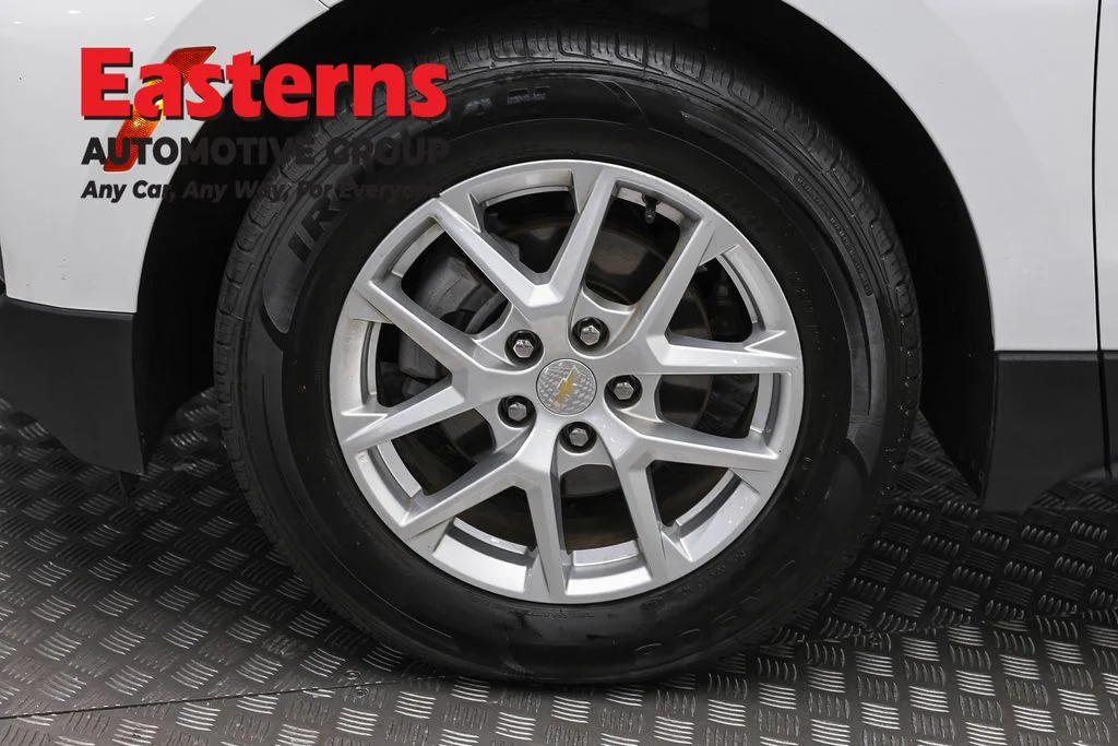Used 2024 White Chevrolet LT image 31