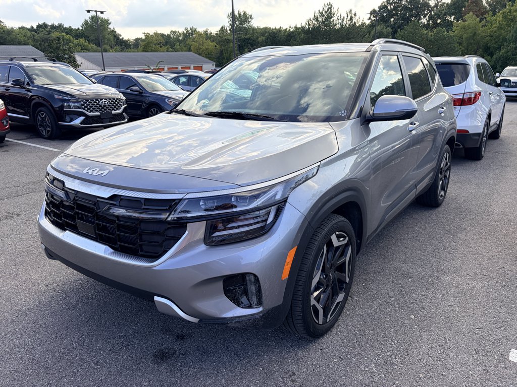 Used 2024 Steel Gray Kia SX image 1