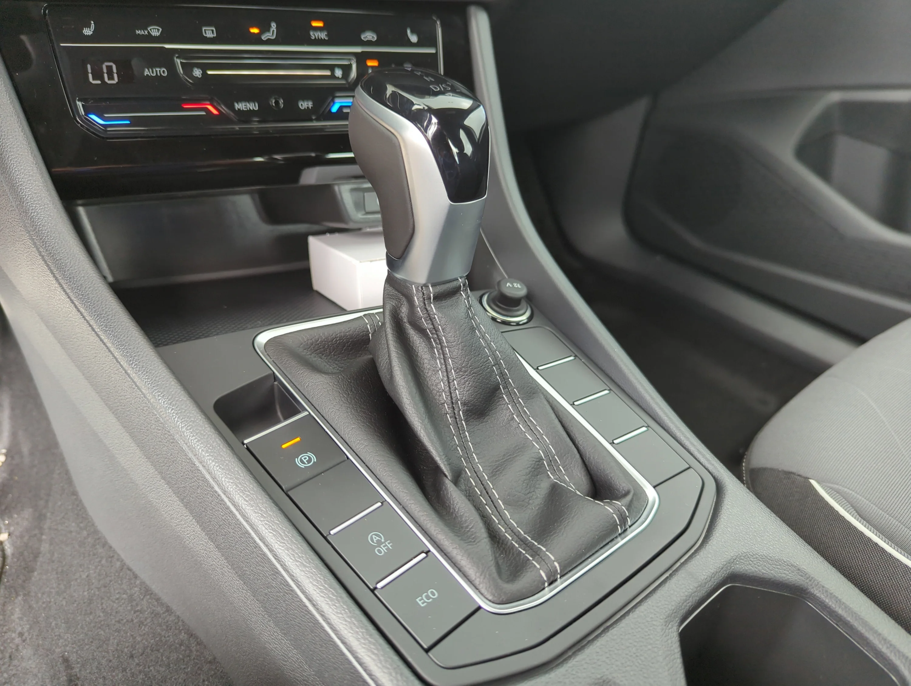 Used 2026 PYRITE SILVER M Volkswagen Sport image 15