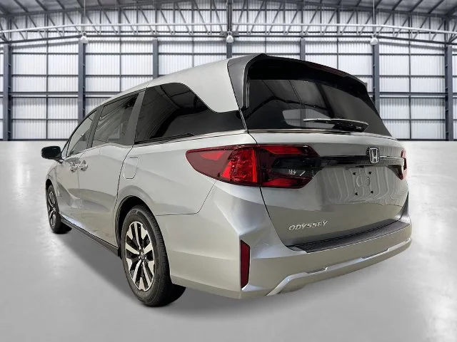 New 2027 Solar Silver Metallic Honda EX-L image 3
