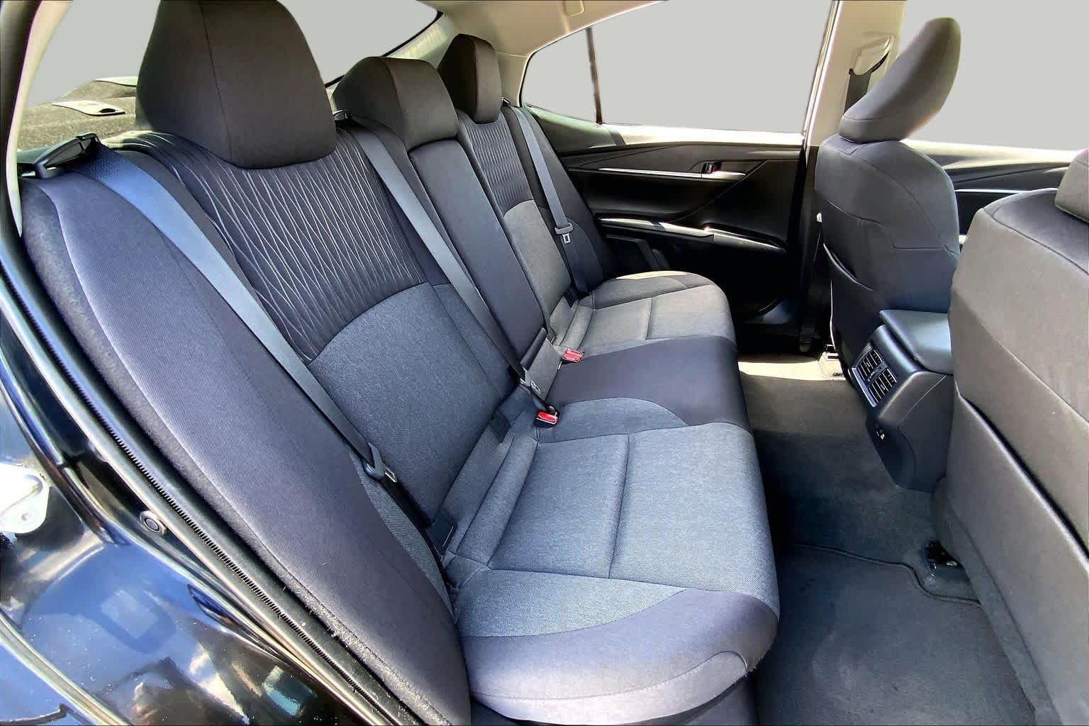 Used 2025 Midnight Black Metallic Toyota LE image 19