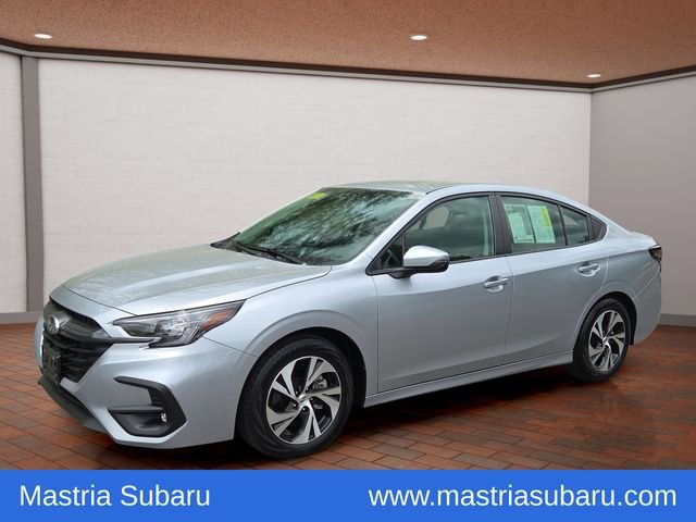 Used 2025 Ice Silver Metallic Subaru Premium image 27