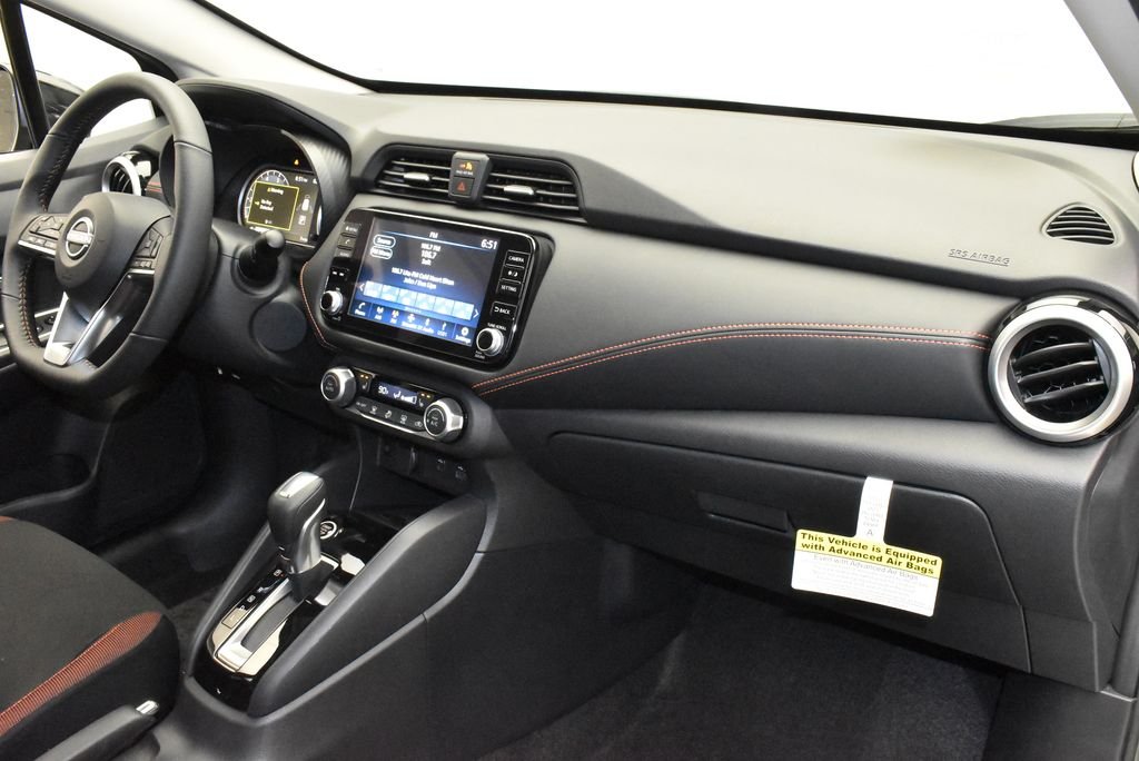 2025 Nissan Versa Sedan SR - Photo 25