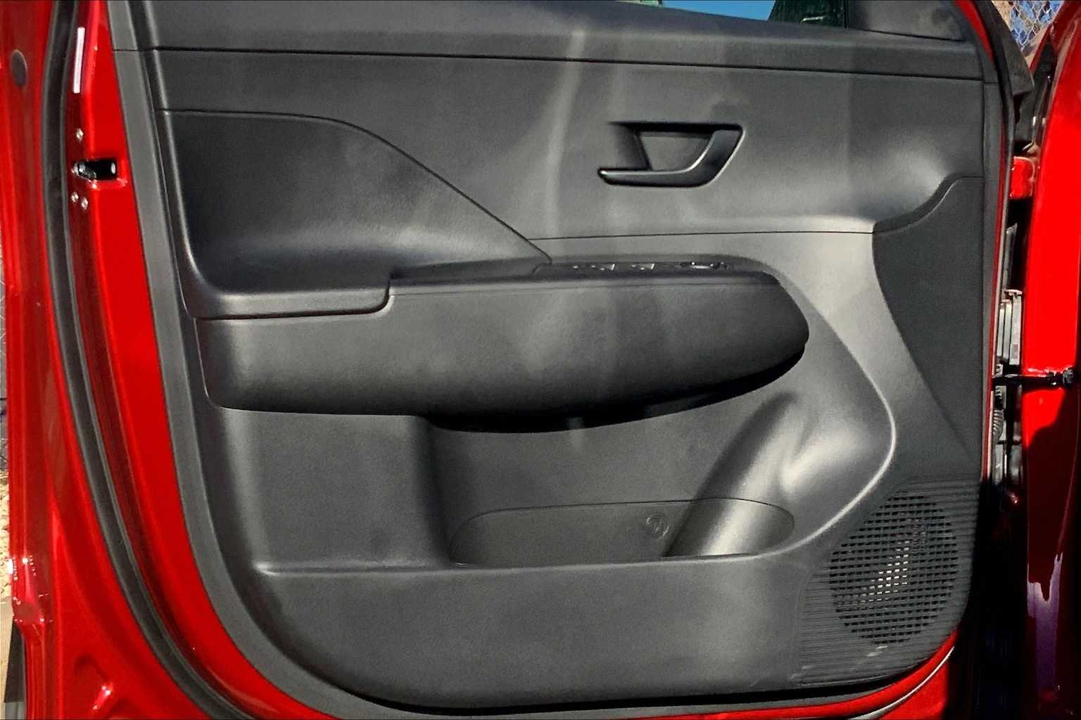 Used 2025 RED Hyundai SE image 10