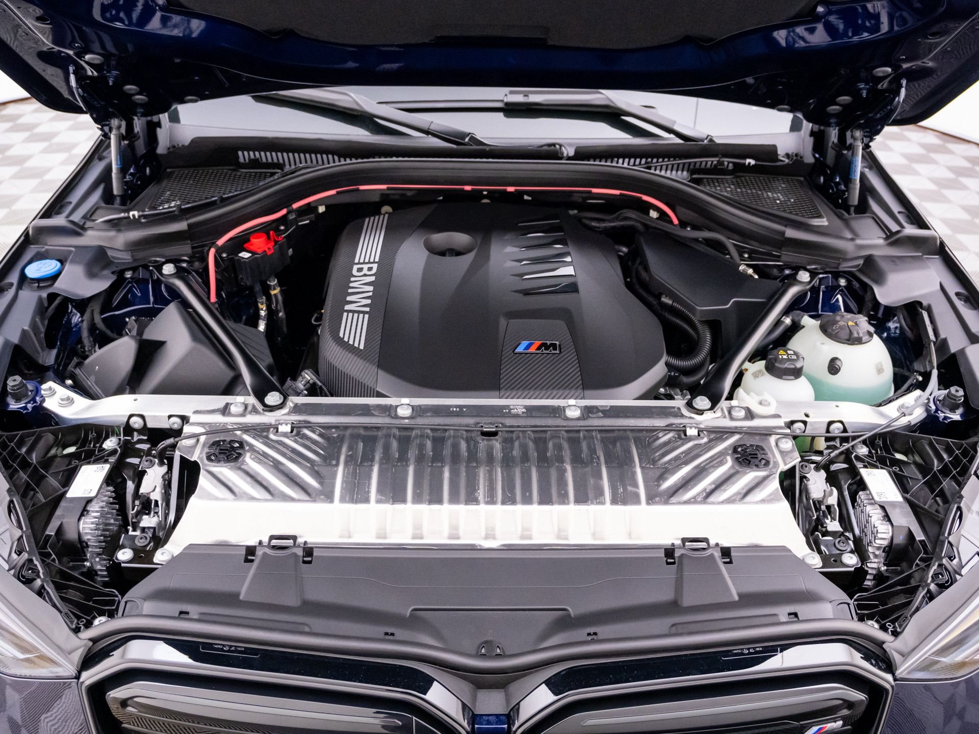 New 2026 Tanzanite Blue II Metallic BMW M50 xDrive image 30