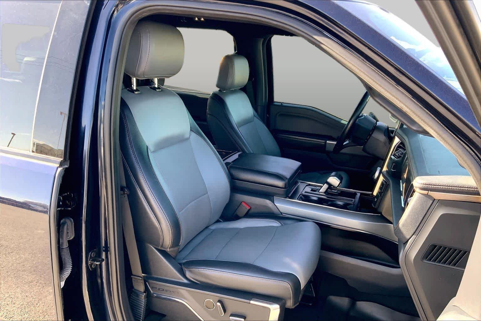 Used 2023 Antimatter Blue Metallic Ford LARIAT image 8