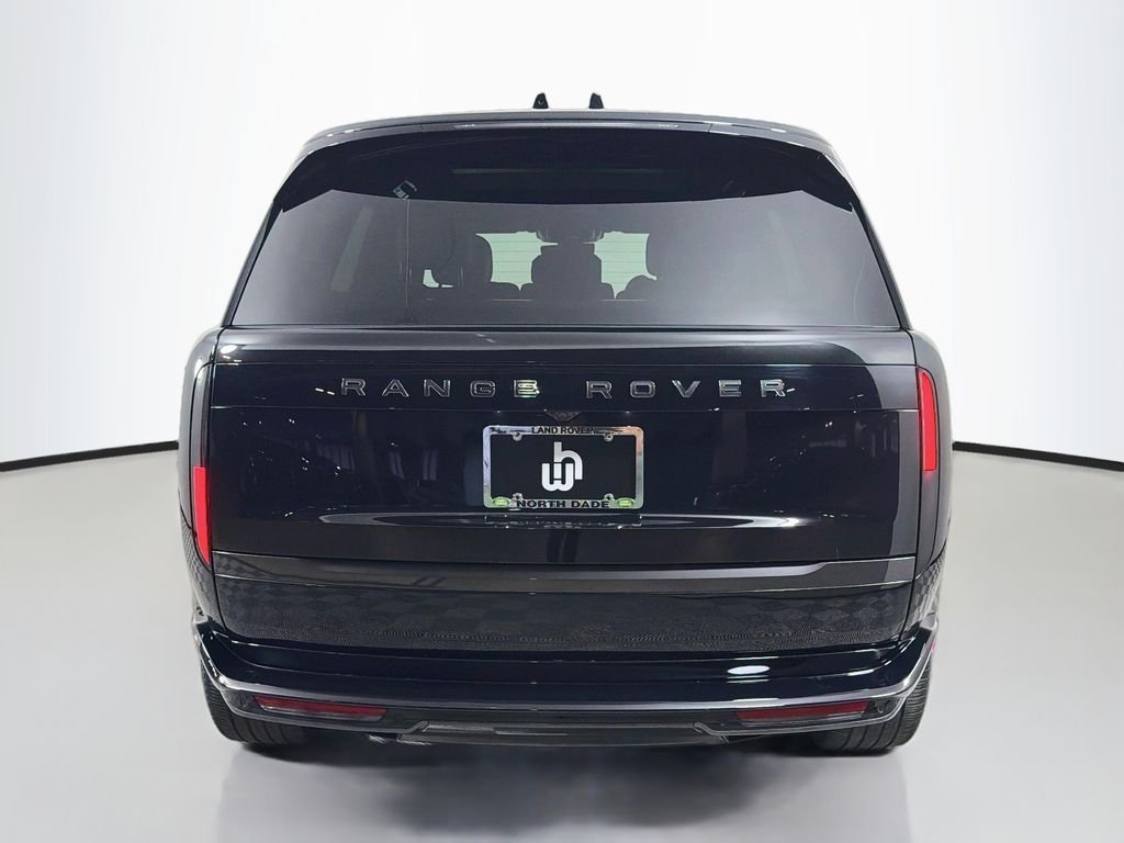Certified Used 2025  Land Rover SE image 6
